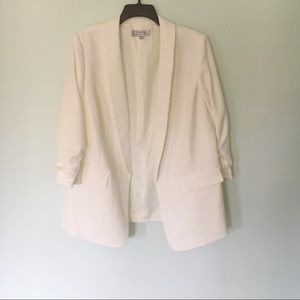 NWT Stunning Tahari Ivory blazer!